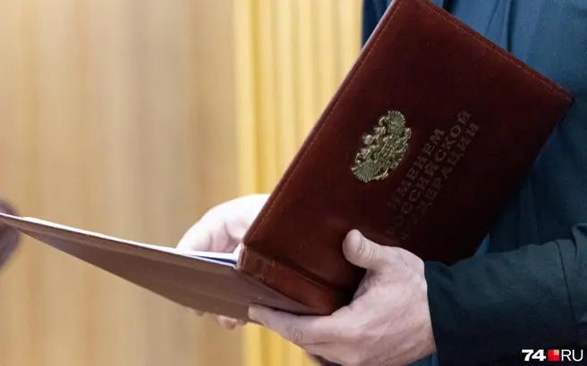 Избили, привязали к дереву и сбросили в подполье: суд вынес приговор школьникам, избившим сверстника