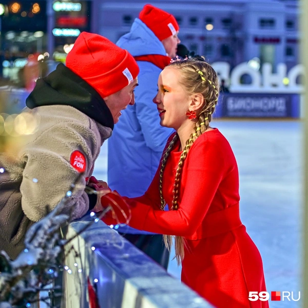 Сколько поддержки и тепла в этом кадре! | Источник: Василина Любимова / 59.RU