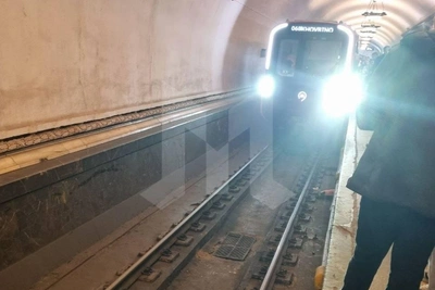 Сбой на Замоскворецкой линии метро в Москве из-за самоката