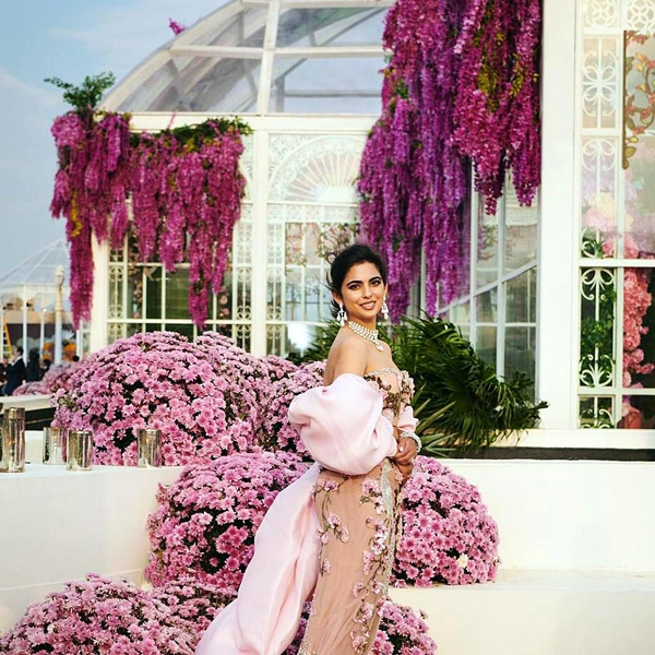 Наследница $115 млрд: как выглядит и одевается дочь самого богатого человека в Индии | Источник: Hindustan Times/Hindustan Times