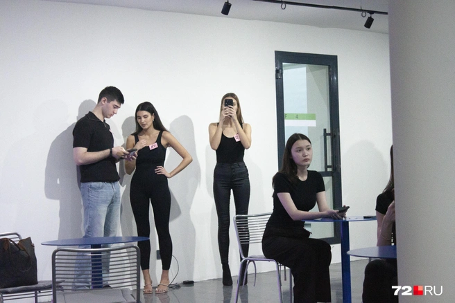 Кастинг прошел в редакции журнала «Пена» | Источник: Роман Новокшонов