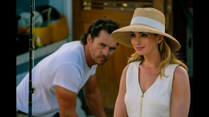 Бейкер Дилл (Мэттью Макконахи) и Карен (Энн Хэтэуэй) | Источник: Кадр из фильма «Море соблазна»