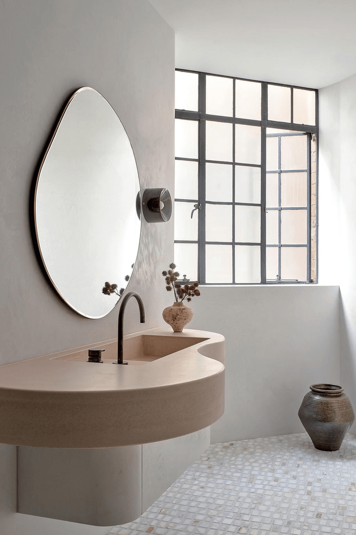 Мода на металл в ванной комнате: как не переборщить с блеском