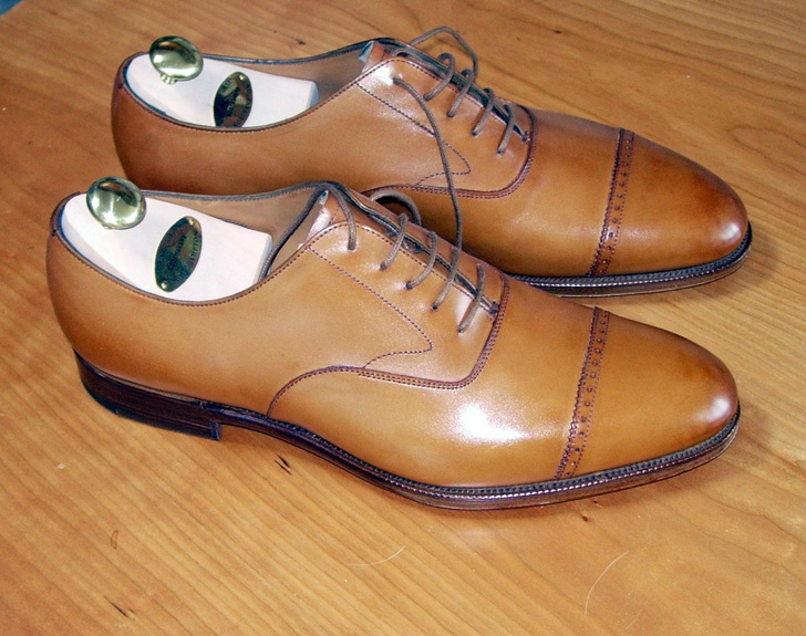Оксфорды, броги, монки и дерби: как обувь из шотландских болот стала флагманом моды