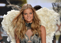Впервые ангелом Victoria`s Secret стала русская модель