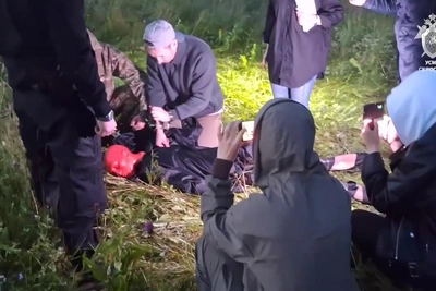 Обвиняемый в убийстве девочки в Ленобласти показал нападение на следэксперименте