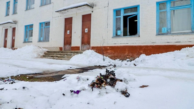 В больнице Архангельской области произошел пожар: загорелись матрас и шторы. Пострадал пациент | Источник: Никита Нагилев, Агентство ГПС и ГЗ Архангельской области