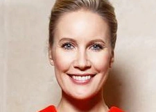 Елена Летучая сбежала от рестораторов в Коста-Рику