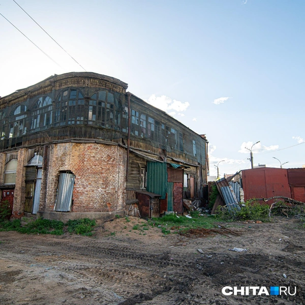 На участке осталось ещё несколько домов | Источник: Олег Фёдоров / CHITA.RU