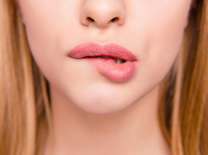 О каких проблемах со здоровьем говорит сухая кожа губ