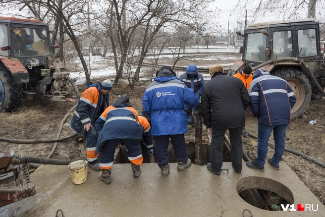 Десятки многоквартирных домов попали под отключения воды после праздников | Источник: Константин Завриков / V1.RU