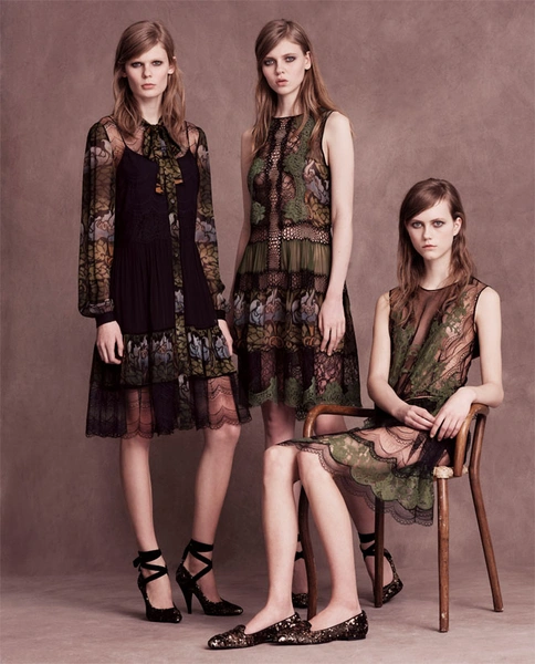 Лукбук: Alberta Ferretti Pre-Fall 2016