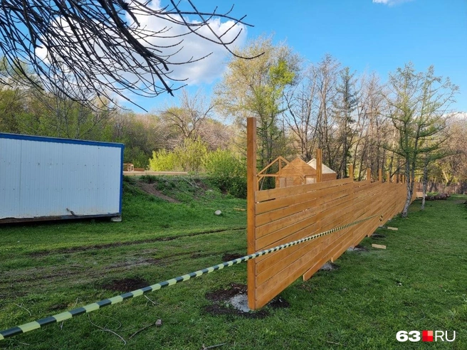 Ограждение вызвало опасение у горожан | Источник: Роман Данилкин / 63.RU