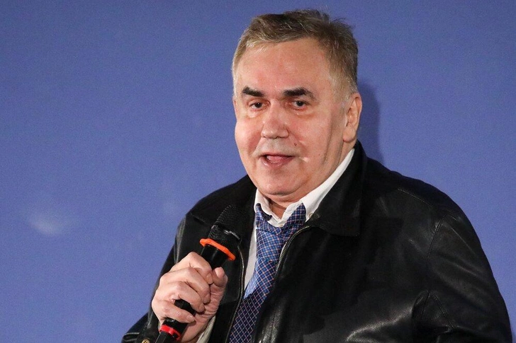 Актер доволен своей пенсией 