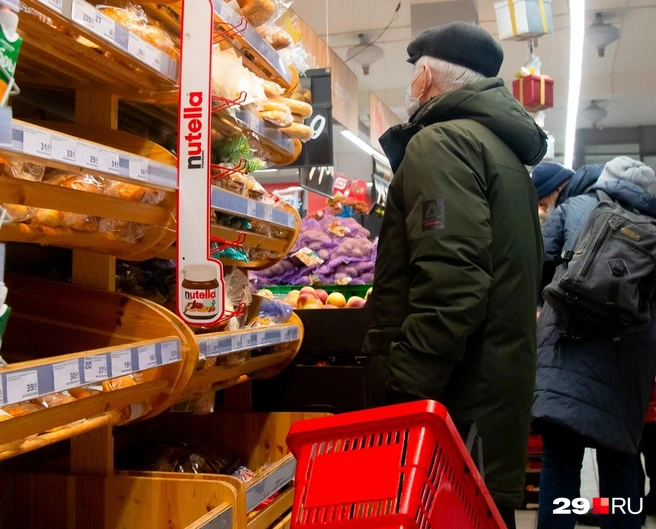 Мест для покупки еды много, но в одни магазин заходят чаще, в другие — реже | Источник: Иван Митюшёв / 29.RU