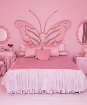 Розовая спальня, как у дочери Ким Кардашьян