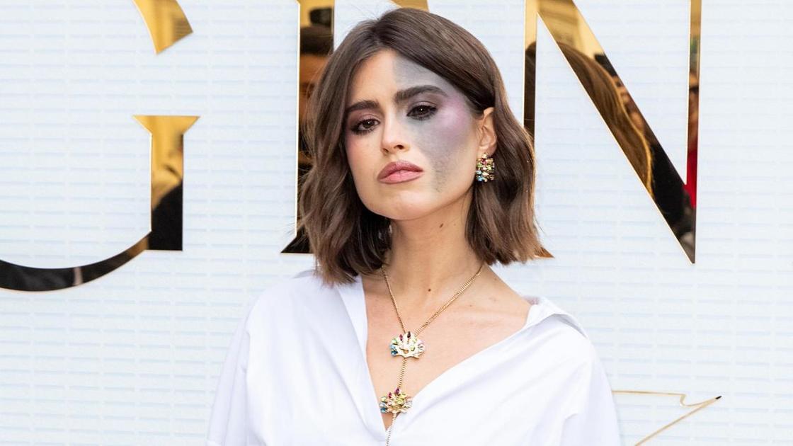 Ее лицо как день и ночь: девушка с невусом Ота больше не прячется за макияжем