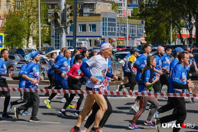 Участие приняли люди различных возрастов | Источник: Булат Салихов