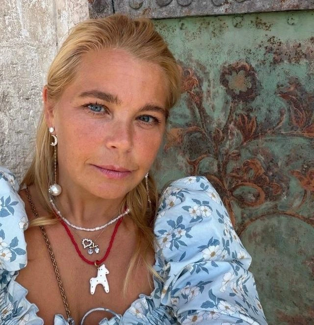 Ирина Пегова придумала рецепт пирога, который очень понравился ее семье | Источник: pegovairina/ Instagram (экстремистская организация, деятельность запрещена на территории РФ)