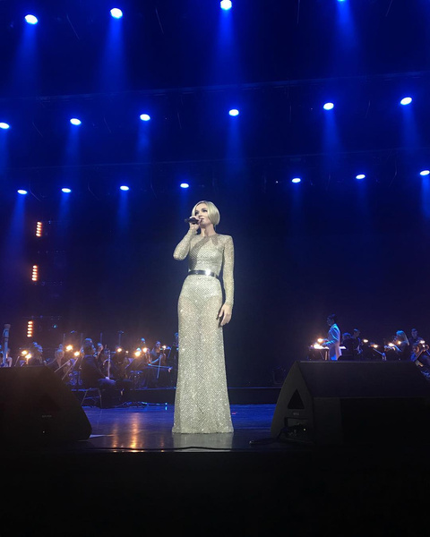 Яна Чурикова расплакалась на концерте Полины Гагариной
