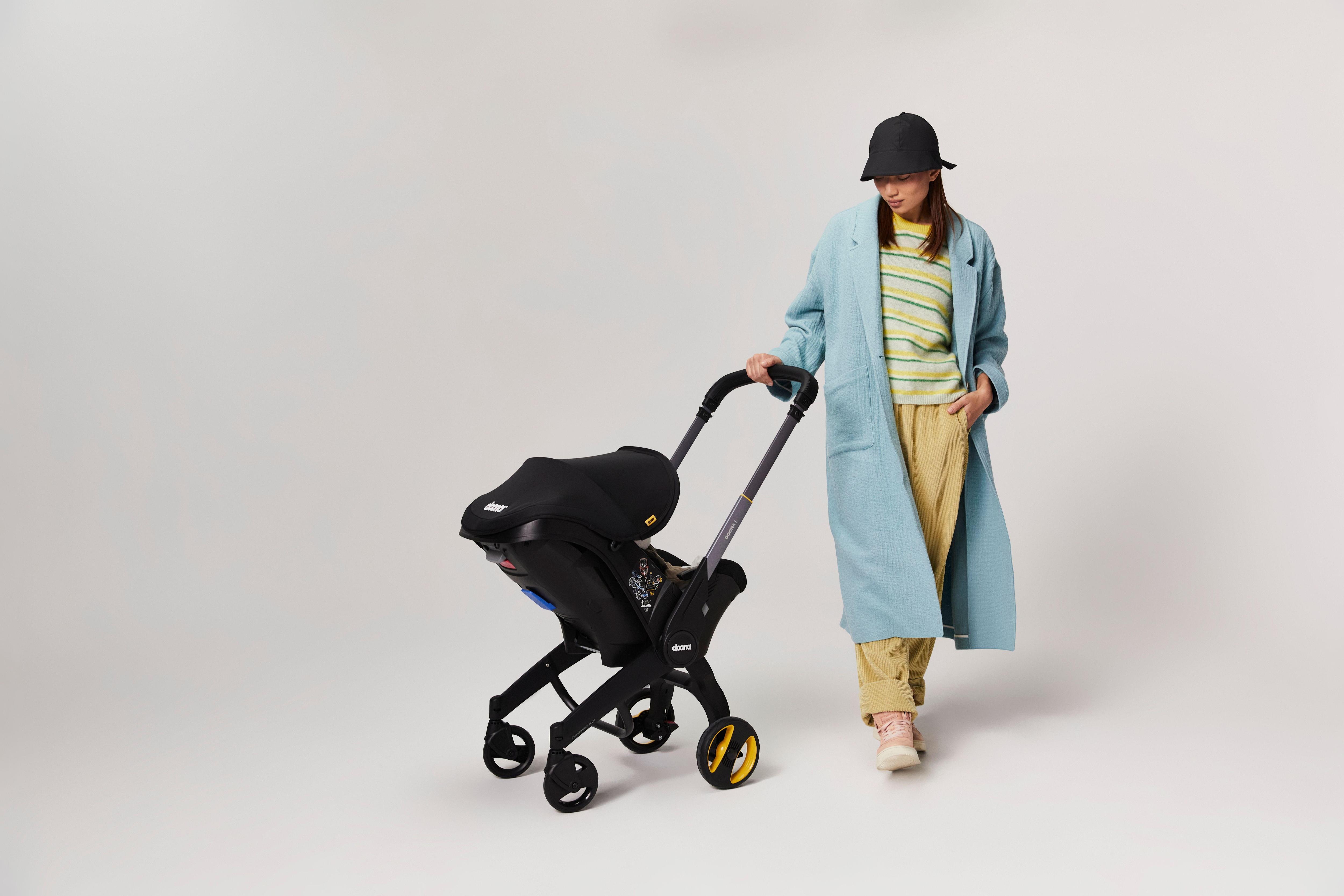 Как выбрать прогулочную коляску для малыша: четыре совета от опытных мам