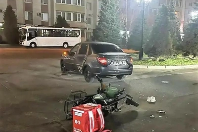 В Ставрополе водитель сбил электровелосипедиста во дворе