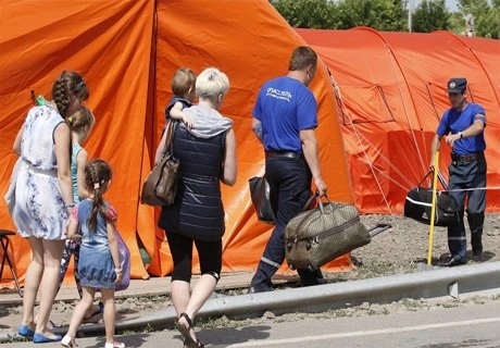 Большая группа беженцев из Украины перешла в Россию | ya62.ru