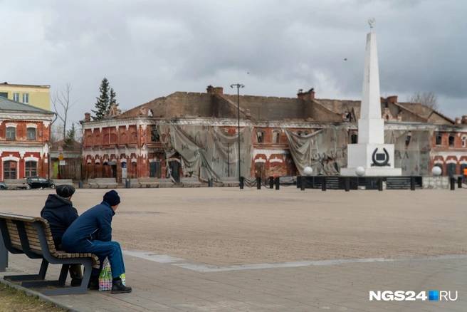 В мэрии нам даже не продемонстрировали «фасадную» работу | Источник: NGS24.RU