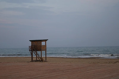 Переменную облачность и сильный ветер ожидают в Приморье