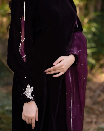 Источник: rimsha__kiani / Instagram (экстремистская организация, деятельность запрещена на территории РФ)