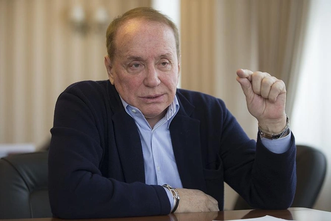 С миру по нитке&nbsp;— Александу Васильевичу особняк | Источник: Михаил Джапаридзе / ТАСС