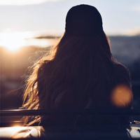 Аватарка Vika_Essence