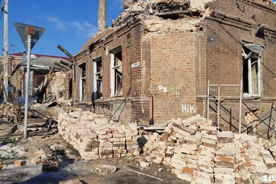 Дом погорельцев на Театральном спуске в Ростове готовят к сносу