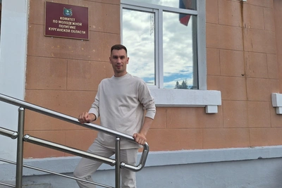 «Начал тарабанить»: курянин спас жильцов горящего дома