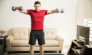 Видео: 7 эффективных упражнений для полноценной силовой тренировки дома