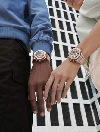 Примета времени: часы Hublot в оттенке Millennial pink