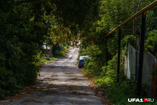 С дорогами внутри микрорайона не очень | Источник: Булат Салихов / UFA1.RU