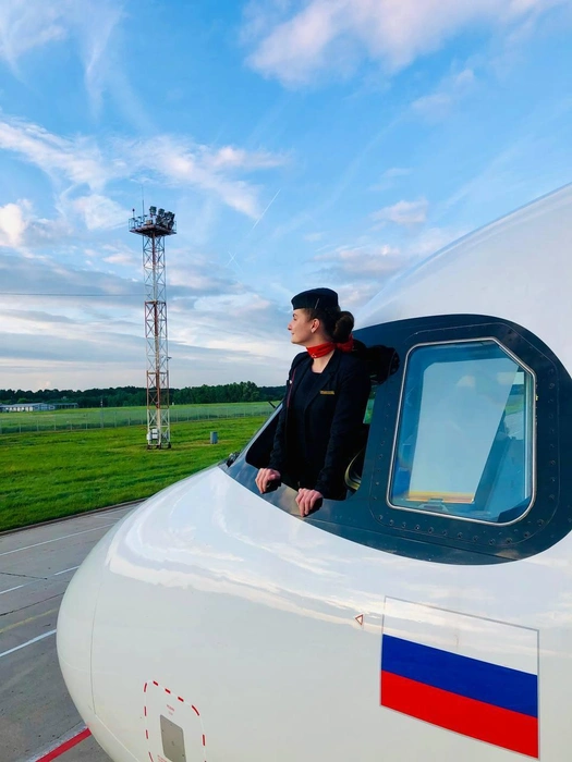 Елена не представляет свою жизнь без авиации | Источник: «Топ стюардесс»