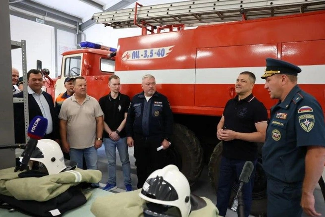 Михаил Ведерников осмотрел новый пожарный пост в Славковичах | Источник: pskov.ru