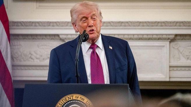Трамп планирует выступить против критиков и уйти, по словам источника. | Источник: mega