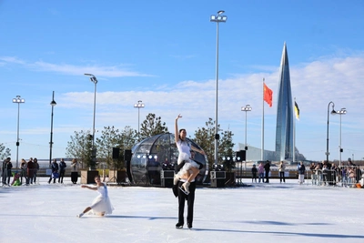Самый большой каток в мире закрыл сезон с миллионом посетителей