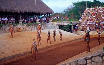 Мяч из праха: зачем древние майя играли в футбол останками собственных правителей