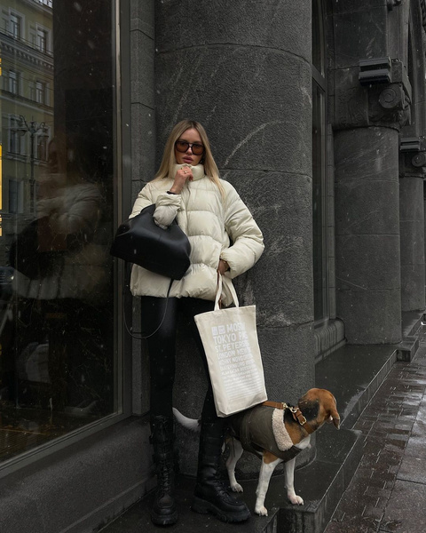 Фото №2 - Как одеваться зимой стильно и тепло: самые модные образы от популярных фэшн-блогеров