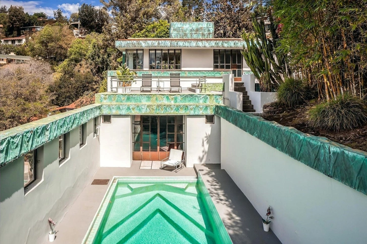 Frank Lloyd Wright Jr's 1928 Samuel-Novarro House Returns to Market (фото 0)