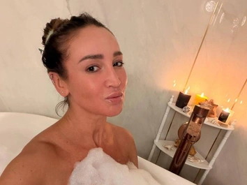 Ольга Бузова показала ванную, которую подготовила для своего ребенка: светлые тона, уют