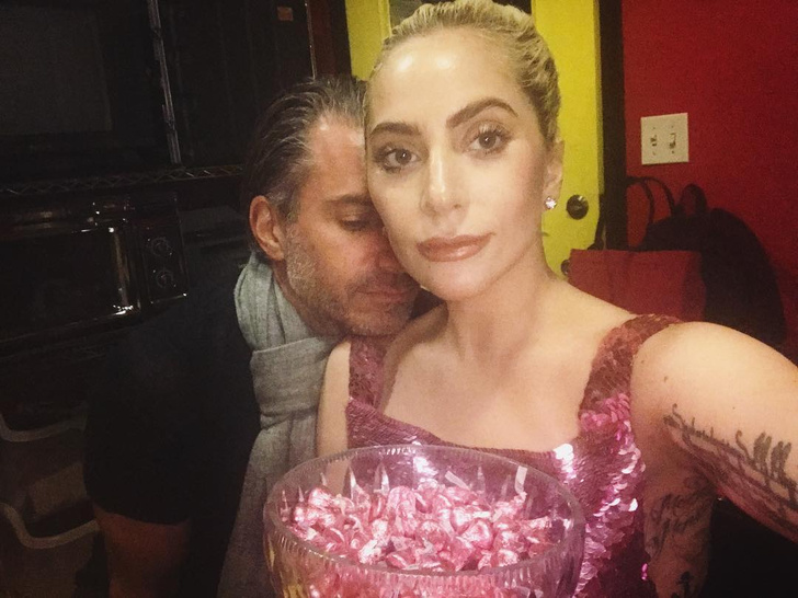 Леди Гага впервые показала бойфренда