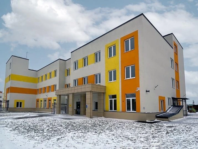 В деревне Малое Карлино достроили детский сад и школу | Источник: предоставлено пресс-службой Объединения «Строительный трест»