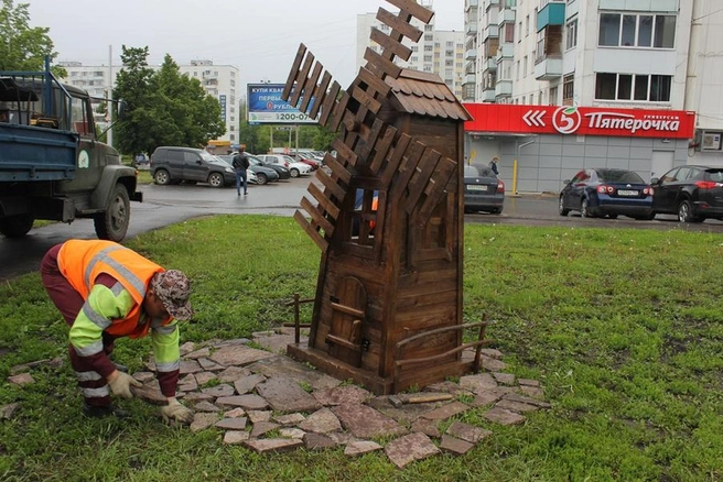 Арт-объект изготовлен из дерева | ufa1.ru