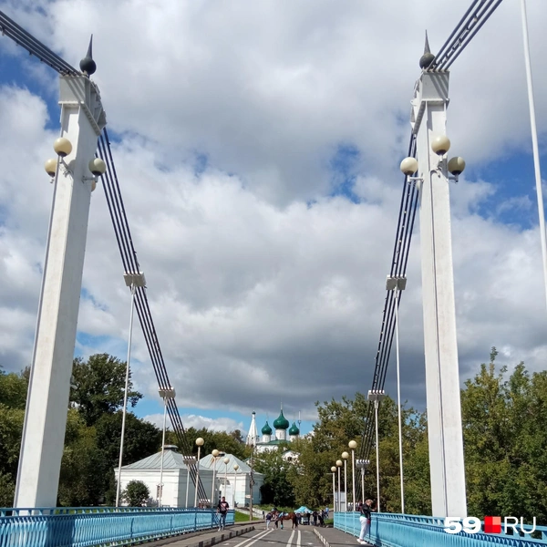 На Даманский остров ведет такой мост | Источник: Вероника Свизева / 59.RU