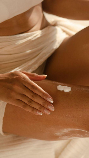 Сухость, растяжки, целлюлит: как правильно ухаживать за кожей во время беременности
